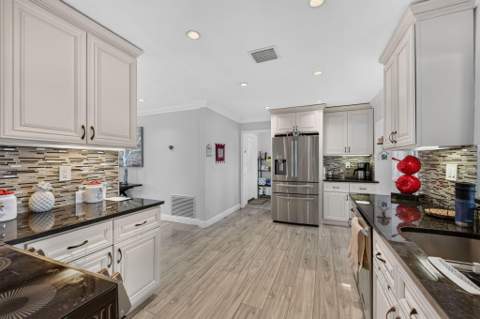 4716 NW 49th Place, Tamarac FL - photo 14 of 34