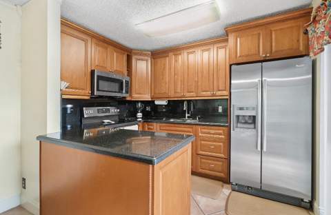 245 Woodland Road, Palm Springs FL - photo 7 of 21