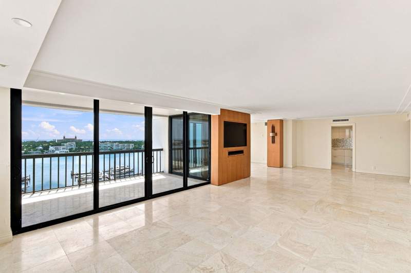 3 bedroom Condominium at 400 N FLAGLER Drive #1701, WATERVIEW TOWERS CONDO, West Palm Beach — photo 4