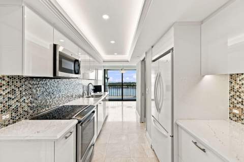 400 N FLAGLER Drive #1701, West Palm Beach FL - photo 14 of 45