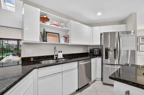 23309 Water Circle, Boca Raton FL - photo 9 of 33