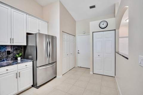 8375 Logia Circle, Boynton Beach FL - photo 18 of 89