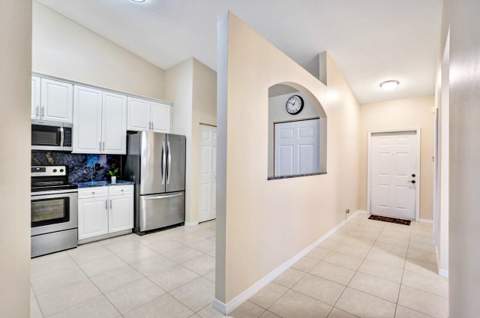 8375 Logia Circle, Boynton Beach FL - photo 22 of 89