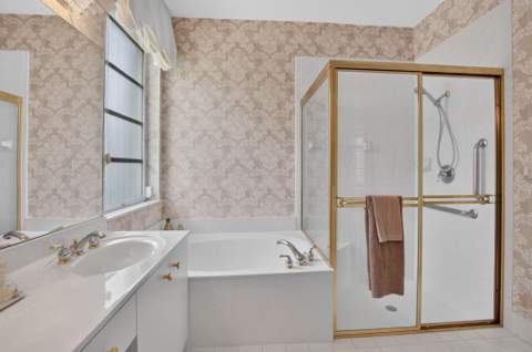 9773 Arbor View Drive, Boynton Beach FL - photo 20 of 50
