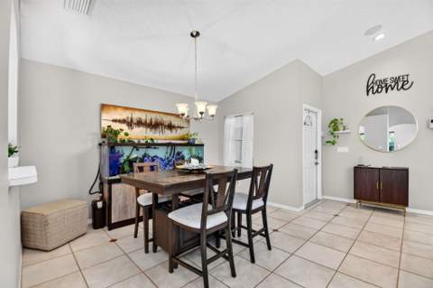 7285 Burgess Drive, Lake Worth FL - photo 14 of 37