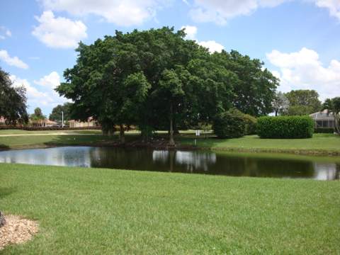 6407 Breckenridge Circle, Lake Worth FL - photo 6 of 59
