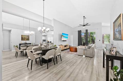 320 Hammocks Trail, Greenacres FL - photo 10 of 33