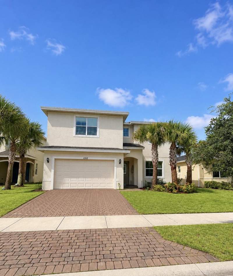 5 bedroom Single Family Residence at 1265 NW Leonardo Circle, Vizcaya Falls Plat 1, Port St. Lucie — photo 3