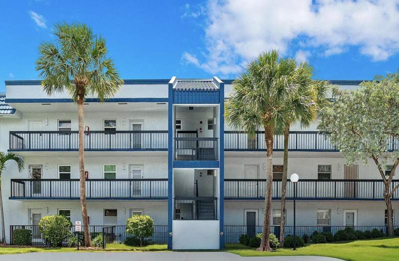 2 bedroom Condominium at 3170 Holiday Springs Boulevard #6-309, Holiday Springs Village 1 Condo, Margate — photo 2