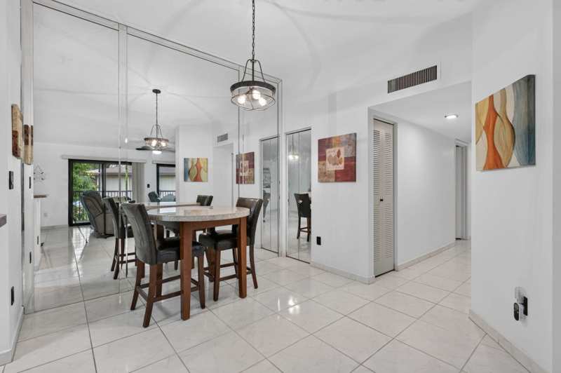 2 bedroom Condominium at 9474 S Belfort Circle #206, Belfort Condominium L, Tamarac — photo 1