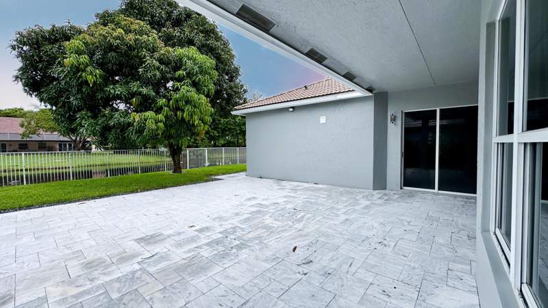 4 bedroom Single Family Residence at 5181 NW 50th Terrace, Conway Plat, Coconut Creek — photo 5