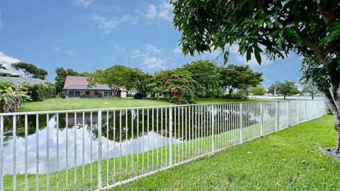 5181 NW 50th Terrace, Coconut Creek FL - photo 8 of 28
