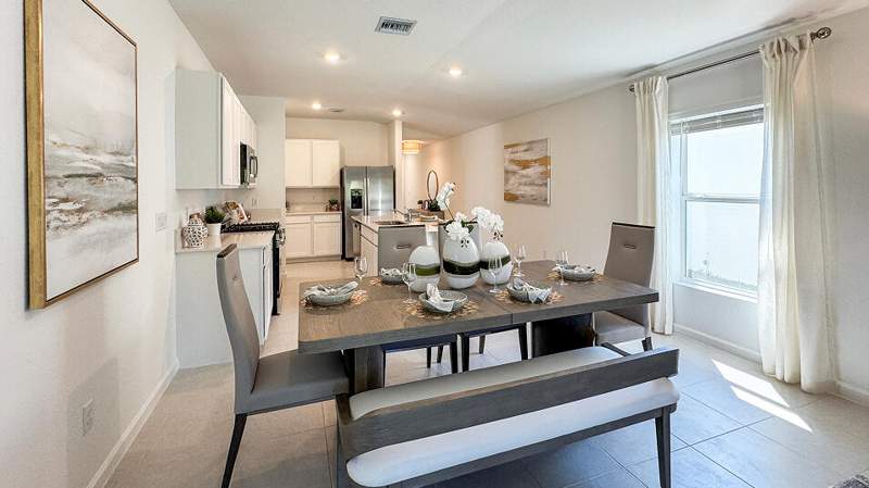 3 bedroom Single Family Residence at 10980 NW Suncrest Loop, Brystol at Wydler, Port St. Lucie — photo 3