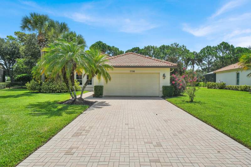 3 bedroom Single Family Residence at 7726 Greenbrier Circle, Pod 19 Pud II Greenbrier, Port St. Lucie — photo 3