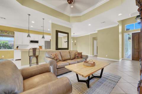 7726 Greenbrier Circle, Port St. Lucie FL - photo 12 of 54