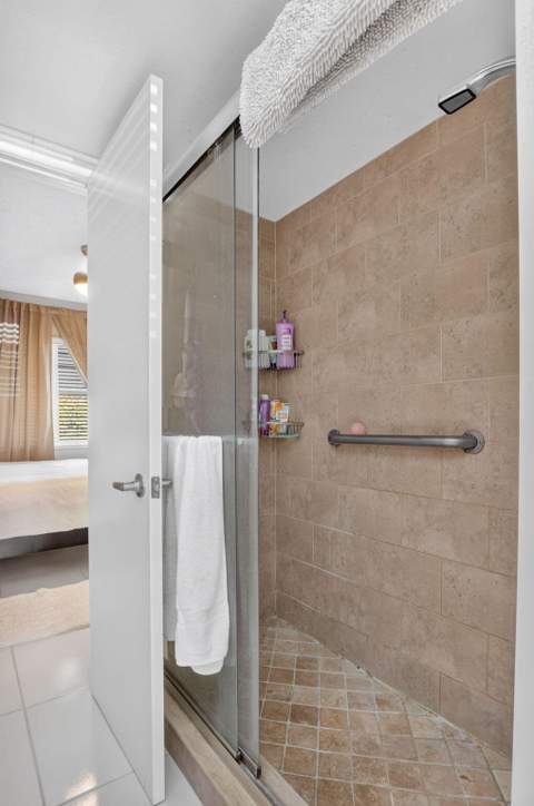1115 Lake Terrace #103, Boynton Beach FL - photo 10 of 22