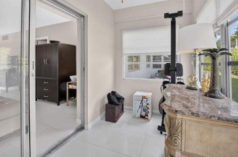 1115 Lake Terrace #103, Boynton Beach FL - photo 14 of 22
