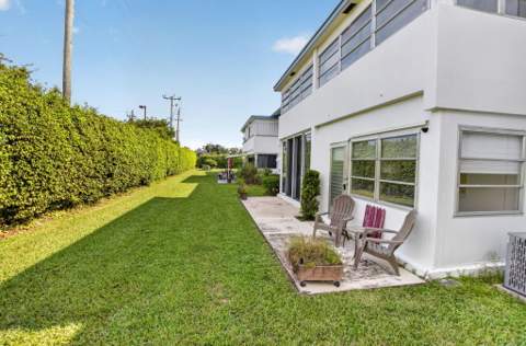 1115 Lake Terrace #103, Boynton Beach FL - photo 15 of 22