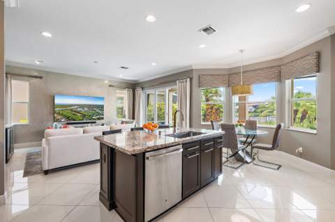 12132 Aviles Circle, Palm Beach Gardens FL - photo 14 of 52