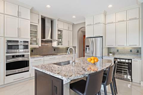 12132 Aviles Circle, Palm Beach Gardens FL - photo 13 of 52