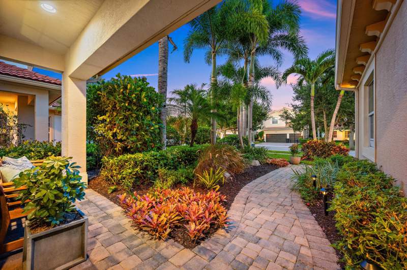 4 bedroom Single Family Residence at 12132 Aviles Circle, Paloma Pud, Palm Beach Gardens — photo 3