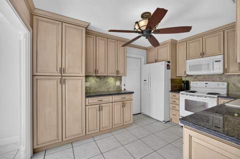 18371 Flagship Circle, Jupiter FL - photo 19 of 57