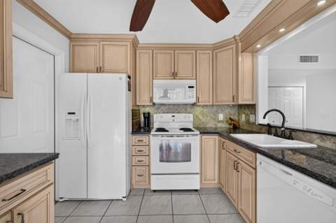 18371 Flagship Circle, Jupiter FL - photo 20 of 57