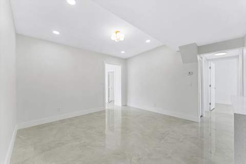 431 Ficus Tree Drive, Lantana FL - photo 8 of 30