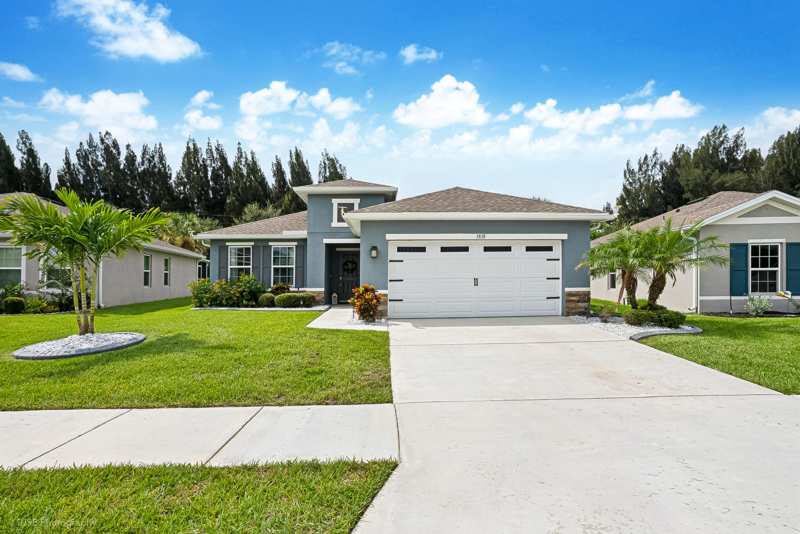 3 bedroom Single Family Residence at 3838 Lancove Way, Carriage Pointe Estates, Fort Pierce — photo 1