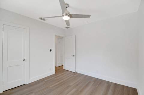420 SW 13th Street, Fort Lauderdale FL - photo 17 of 37