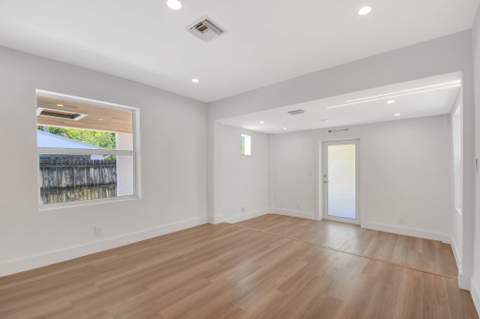 420 SW 13th Street, Fort Lauderdale FL - photo 9 of 37