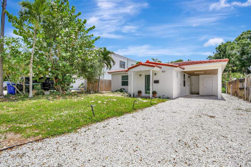 2 bedroom Single Family Residence at 420 SW 13th Street, Lauderdale, Fort Lauderdale — photo 2