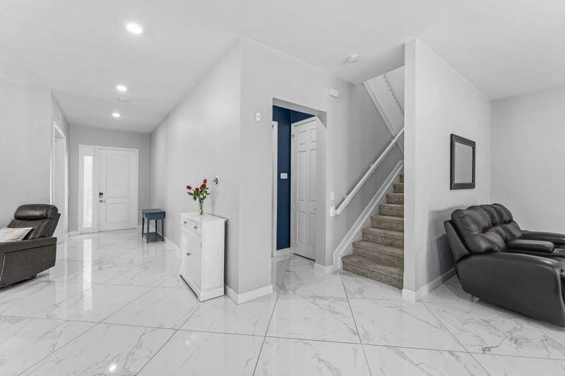 4 bedroom Single Family Residence at 1063 Ember Ridge Run, Arden Pud Pod A West & Pod B West, Loxahatchee — photo 4