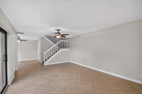 744 Springdale Circle, Palm Springs FL - photo 7 of 40