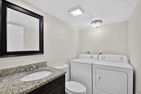 744 Springdale Circle, Palm Springs FL - photo 13 of 40