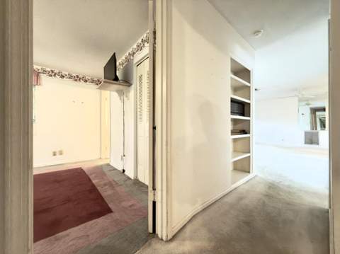 135 SE 26th Avenue, Boynton Beach FL - photo 13 of 44