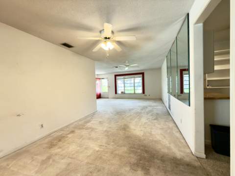 135 SE 26th Avenue, Boynton Beach FL - photo 7 of 44