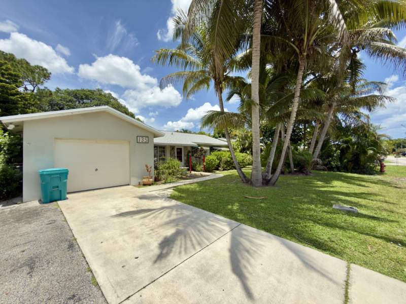 3 bedroom Single Family Residence at 135 SE 26th Avenue, High Point, Boynton Beach — photo 2