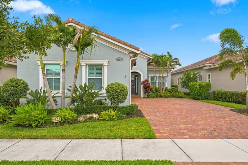 3 bedroom Single Family Residence at 8809 SW Montova Way, Verano PGA Village, Port St. Lucie — photo 3