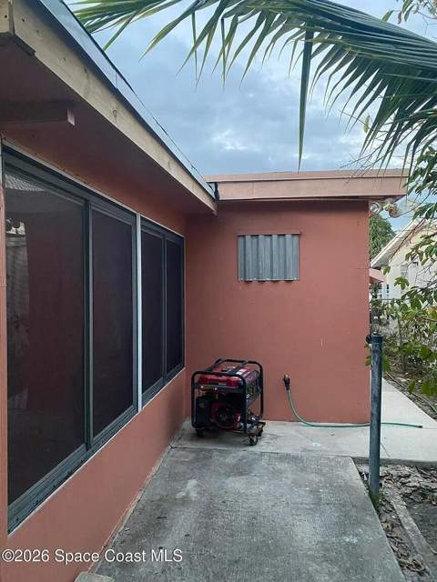 612 Minnesota Street, Lantana FL - photo 8 of 14