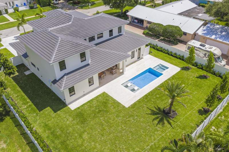 4 bedroom Single Family Residence at 2384 Windsor Road, Windsor Est, Palm Beach Gardens — photo 5