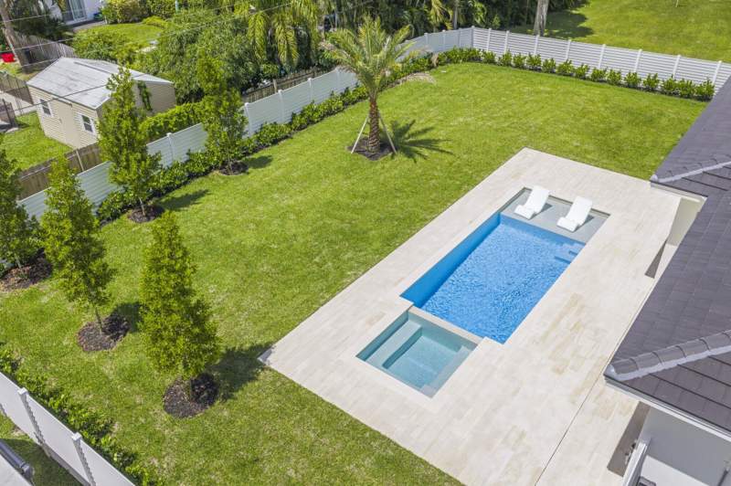 4 bedroom Single Family Residence at 2384 Windsor Road, Windsor Est, Palm Beach Gardens — photo 4