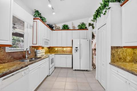 6330 Westchester Club Drive, Boynton Beach FL - photo 21 of 58