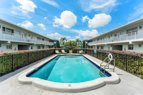 4111 NE 21st Way #204, Lighthouse Point FL - photo 21 of 35