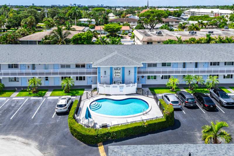 1 bedroom Condominium at 4111 NE 21st Way #204, Ashley Arms Condo, Lighthouse Point — photo 1