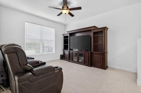 4168 Lagoon Shore Drive, Lake Worth FL - photo 12 of 32