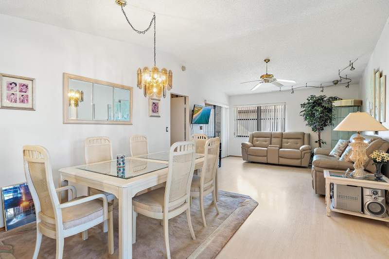 2 bedroom Condominium at 7633 Tahiti Lane #204, Lucerne Pointe One,Two,Three Four,Seven,Eight,Nine, Lake Worth — photo 2