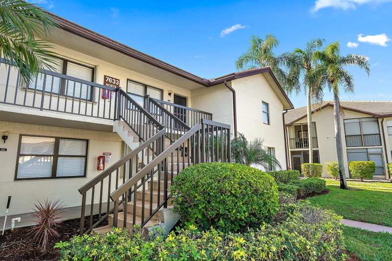 2 bedroom Condominium at 7633 Tahiti Lane #204, Lucerne Pointe One,Two,Three Four,Seven,Eight,Nine, Lake Worth — photo 1