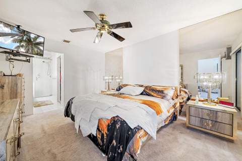 7633 Tahiti Lane #204, Lake Worth FL - photo 10 of 12