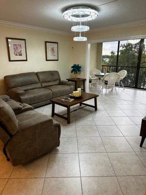 7290 Ashford Place #404, Delray Beach FL - photo 14 of 60
